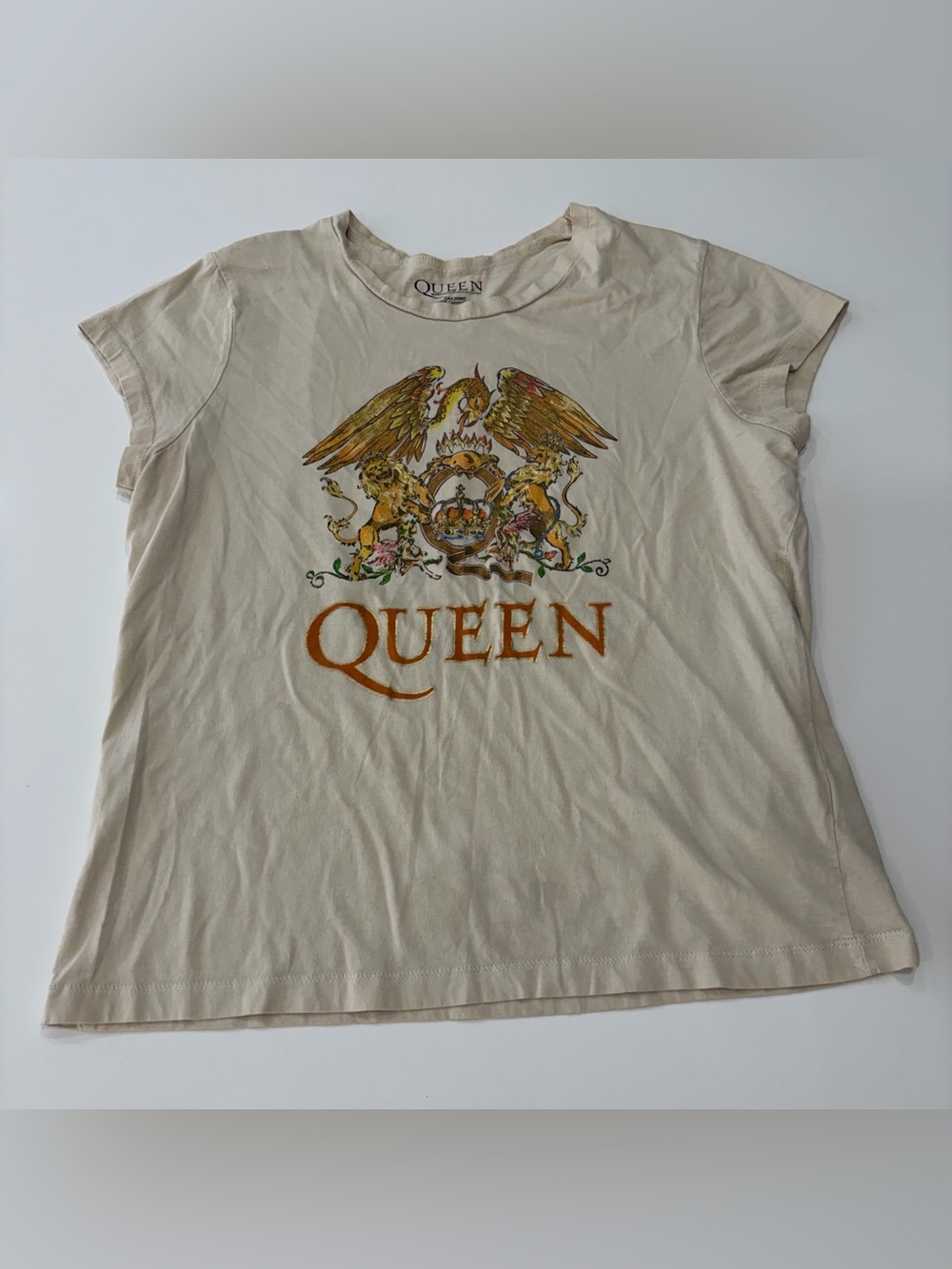 Queen Band Tee in Cream Short Sleeve Size 3XL